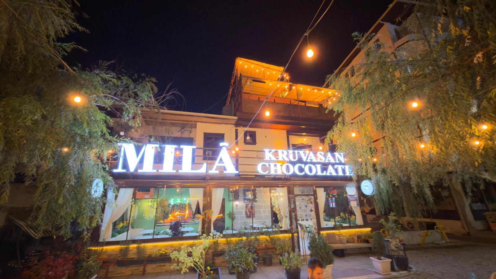 Mila Croissant